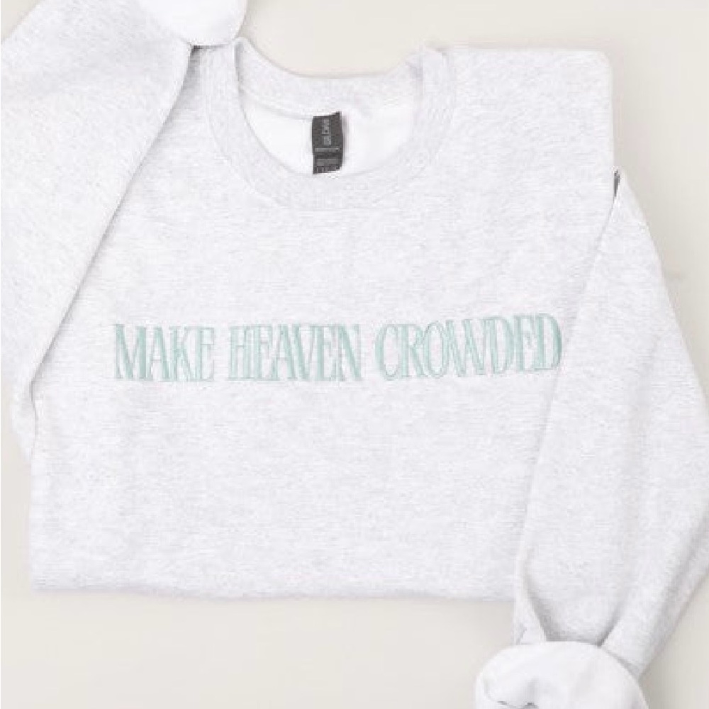 Elegant Gray Sweater with Mint Accents